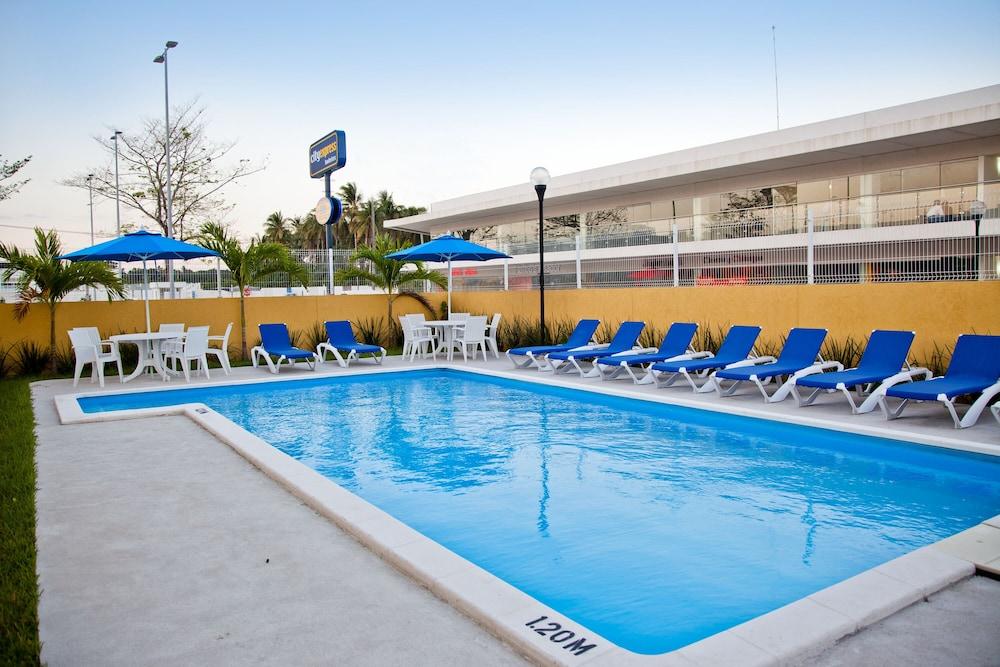 City Express By Marriott Paraíso Εξωτερικό φωτογραφία
